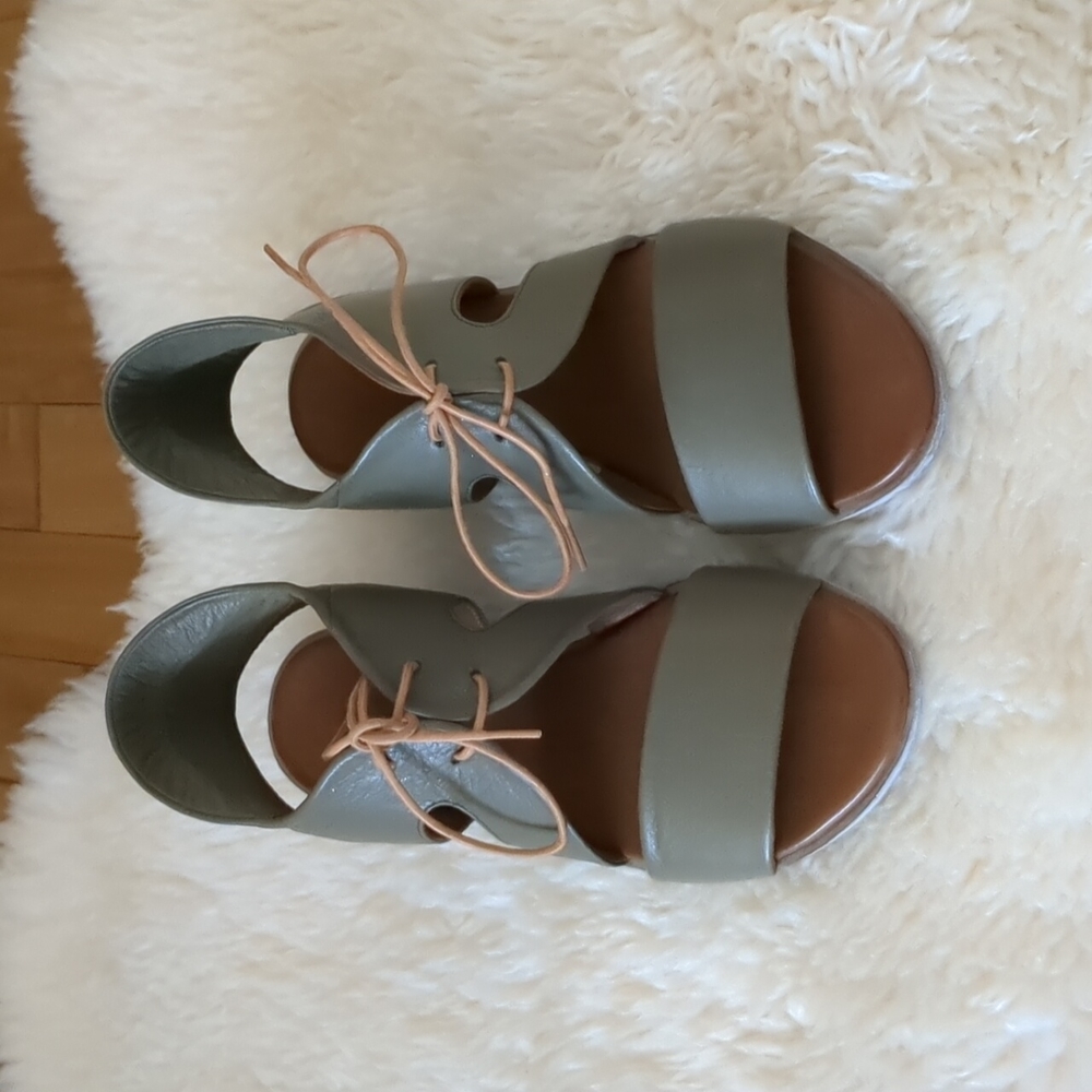 Bueno Sandals